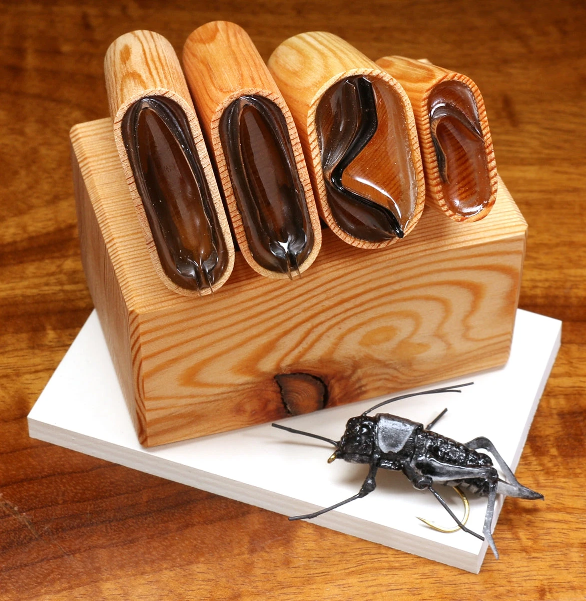 Hareline Tomsu's Supreme Cricket Leg Cutter